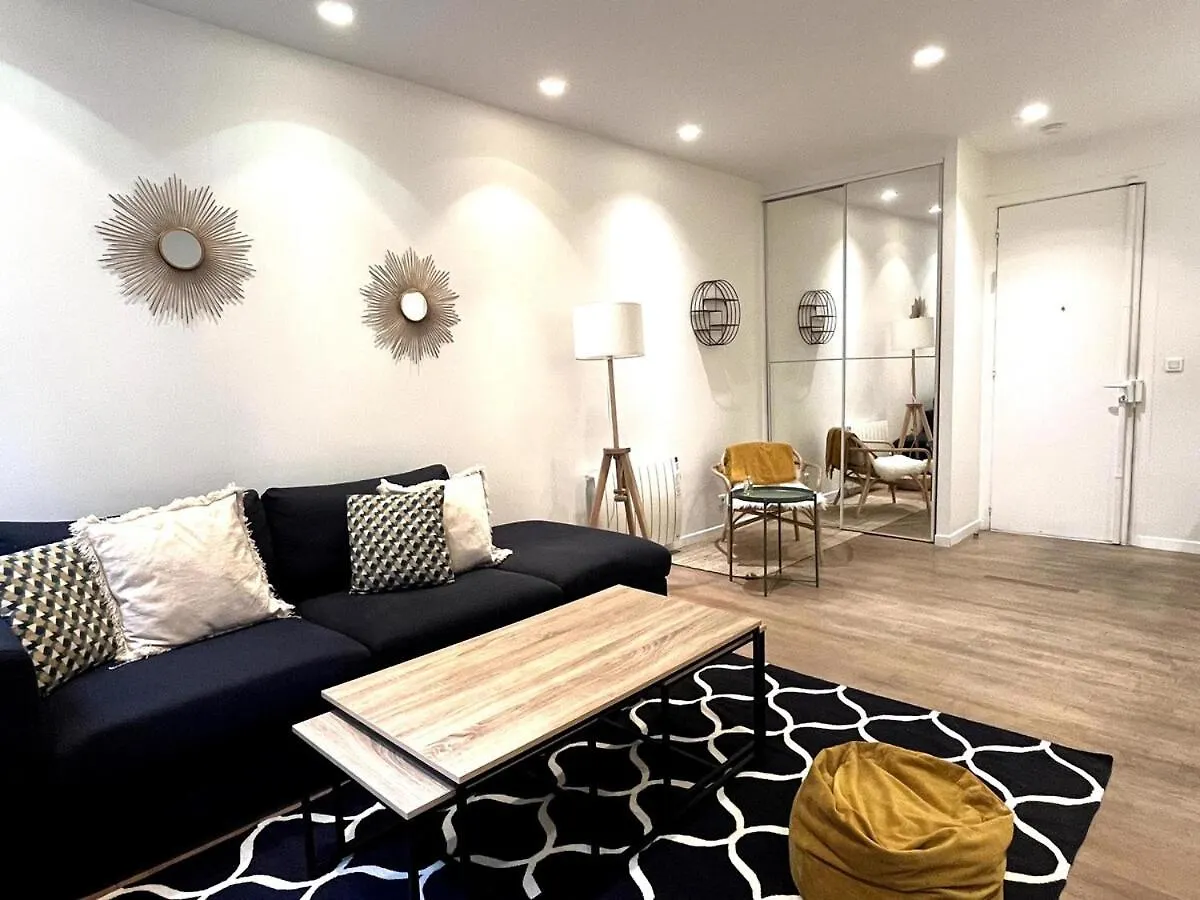 Goodguest Paris Montorgueil Bail Mobilite Apartment