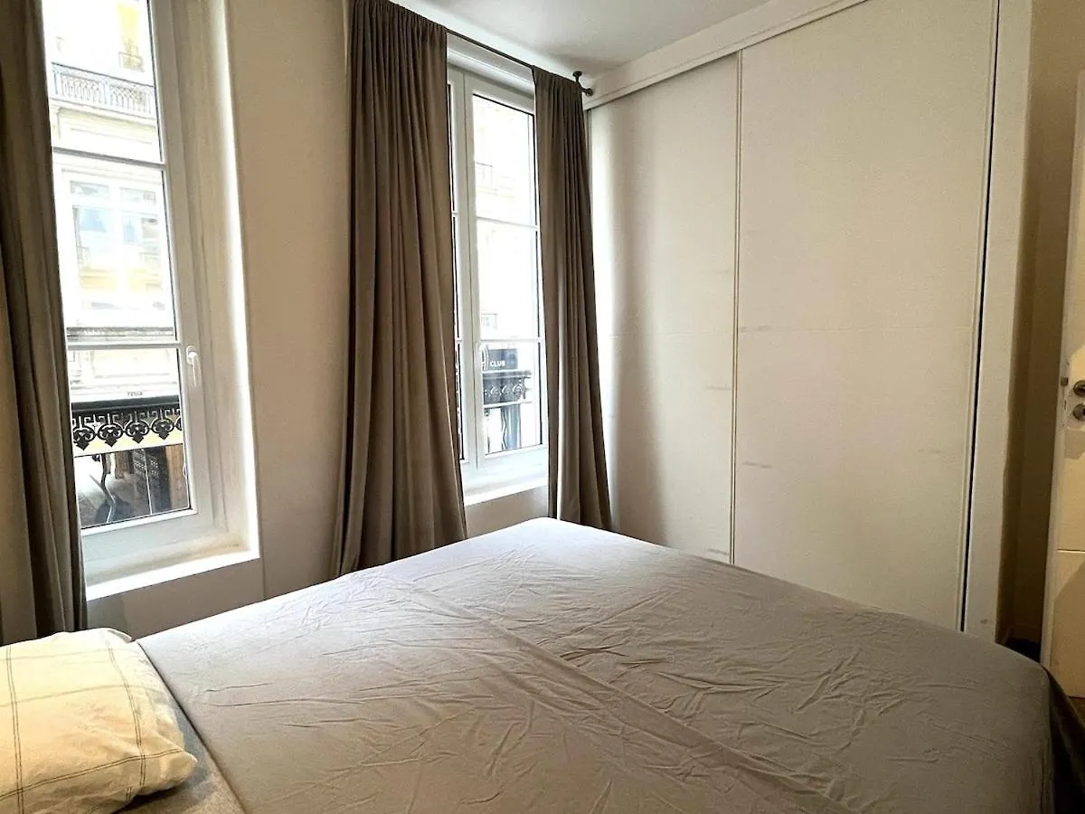 Goodguest Paris Montorgueil Bail Mobilite Apartment